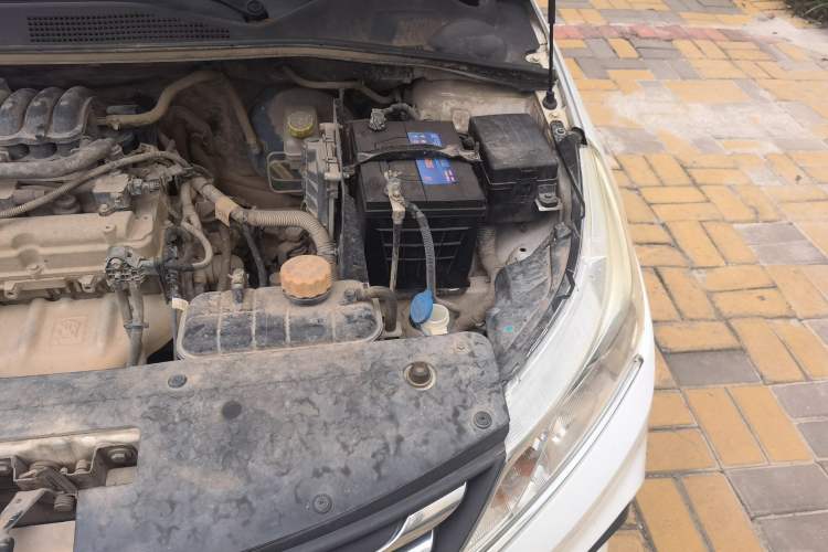 Used Baojun 310 2020 1.2L Manual Value Edition Engine Bay Left