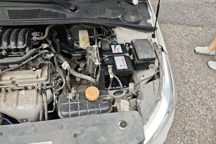 Used Baojun 310 2020 1.2L Manual Value Edition Engine Bay Left