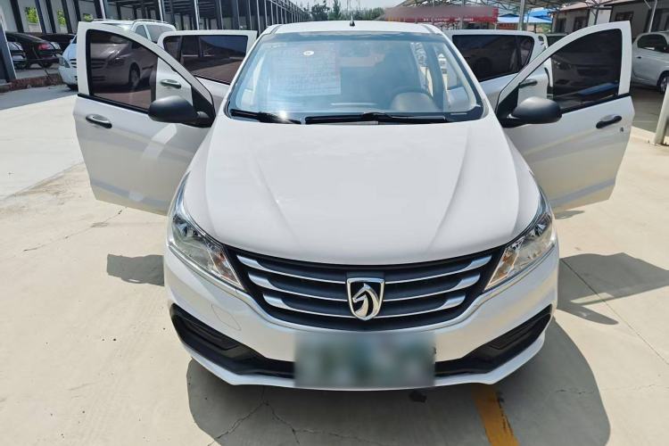 Used Baojun 310 2020 1.2L Manual Value Edition Exterior 1