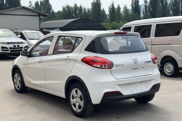 Used Baojun 310 2020 1.2L Manual Comfort Edition Exterior 3