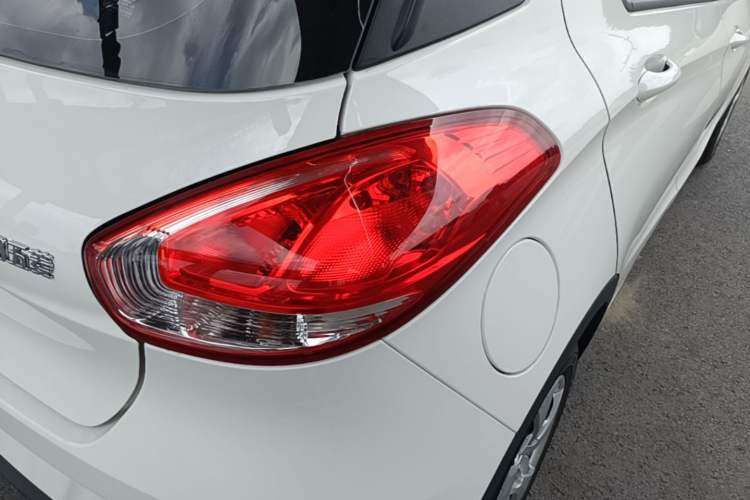 Used Baojun 310 2020 1.2L Manual Comfort Edition Exterior 3