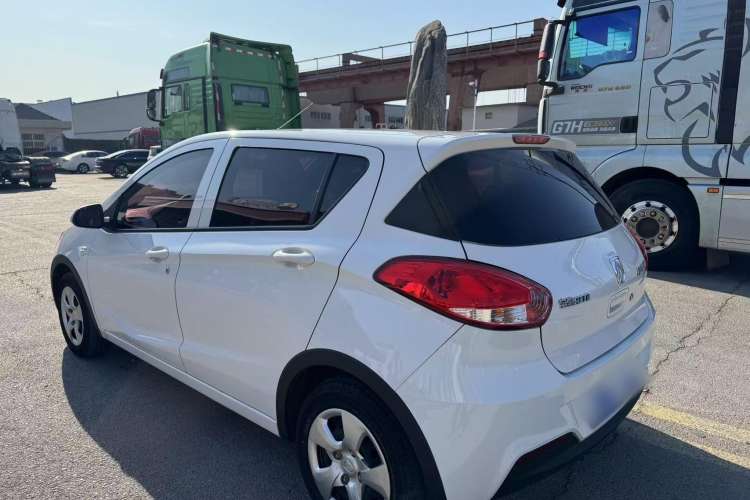 Used Baojun 310 2020 1.2L Manual Comfort Edition Exterior 3