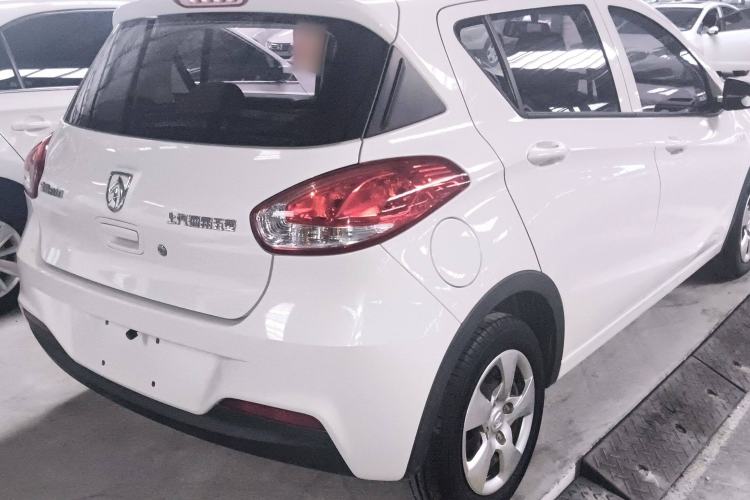 Used Baojun 310 2020 1.2L Manual Comfort Edition Exterior 3