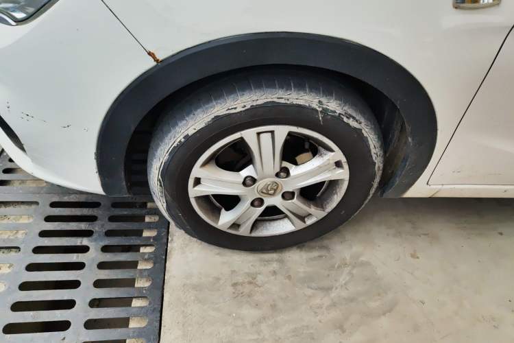 Used Baojun 310 2020 1.2L Manual Comfort Edition Exterior 4