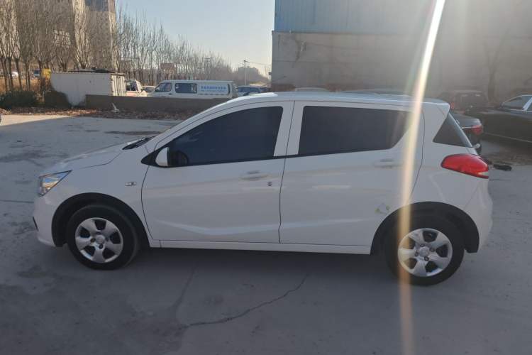 Used Baojun 310 2020 1.2L Manual Comfort Edition Exterior 5
