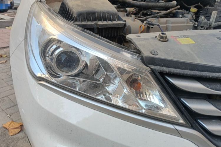 Used Baojun 310 2020 1.2L Manual Comfort Edition Exterior 6