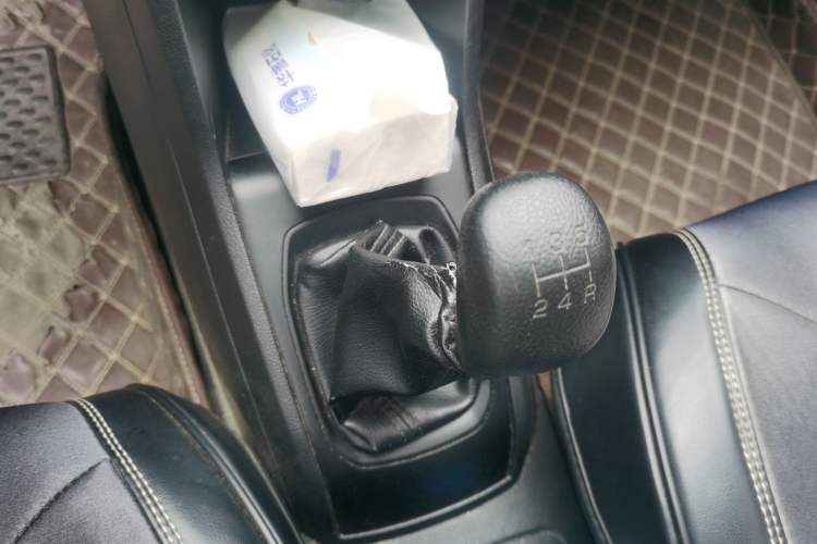 Used Baojun 310 2020 1.2L Manual Value Edition Gear Lever