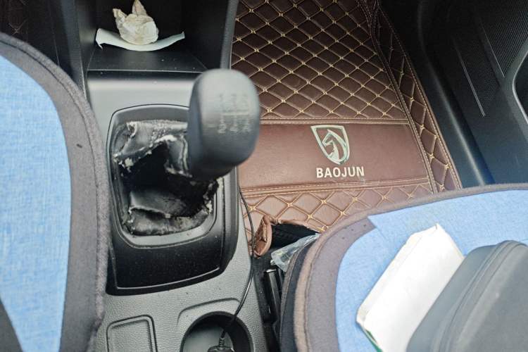 Used Baojun 310 2020 1.2L Manual Comfort Edition Gear Lever