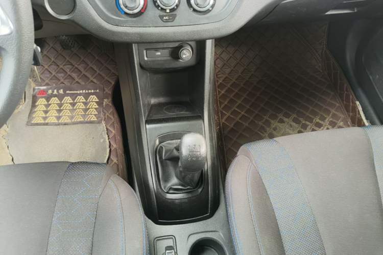 Used Baojun 310 2020 1.2L Manual Comfort Edition Gear Lever