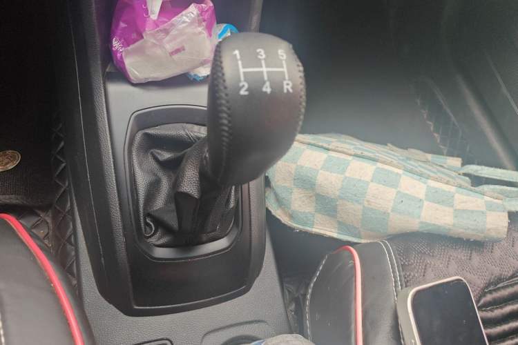 Used Baojun 310 2020 1.2L Manual Comfort Edition Gear Lever