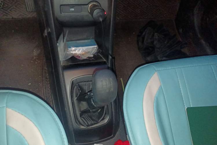 Used Baojun 310 2020 1.2L Manual Comfort Edition Gear Lever