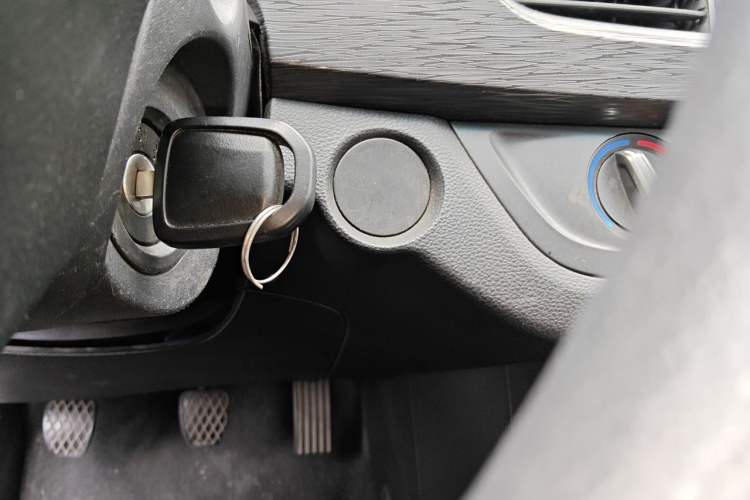 Used Baojun 310 2020 1.2L Manual Comfort Edition Interior 1