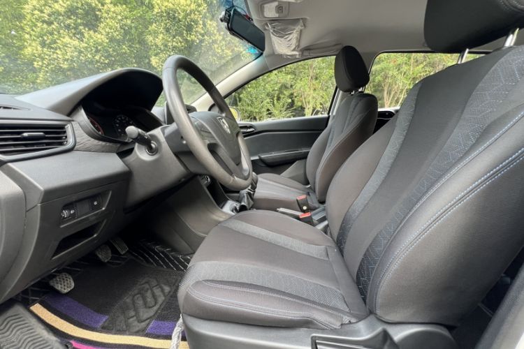 Used Baojun 310 2020 1.2L Manual Value Edition Interior 2