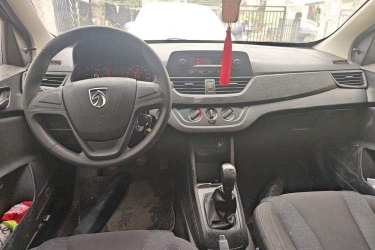 Used Baojun 310 2020 1.2L Manual Value Edition Interior 2