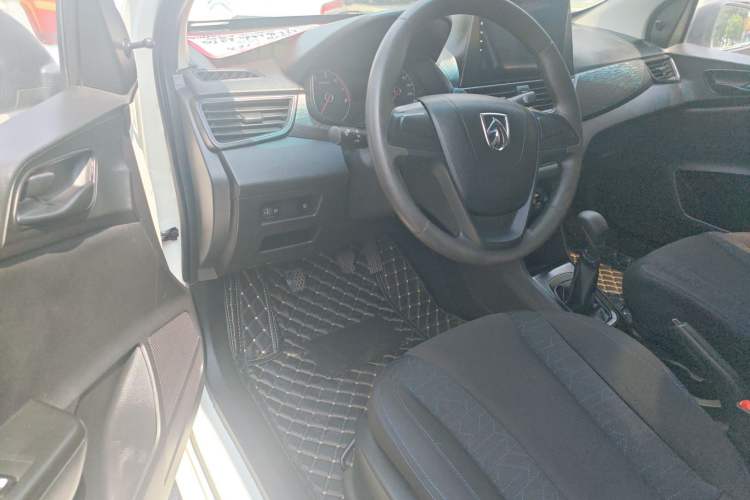 Used Baojun 310 2020 1.2L Manual Value Edition Interior 2
