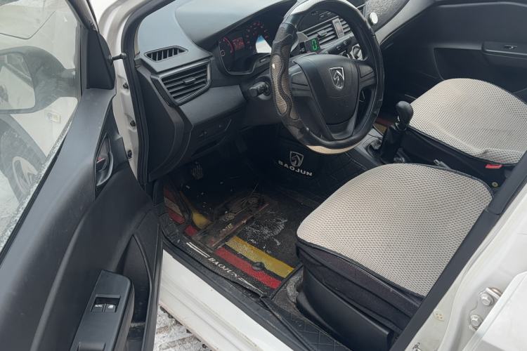 Used Baojun 310 2020 1.2L Manual Value Edition Interior 2
