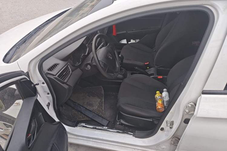 Used Baojun 310 2020 1.2L Manual Value Edition Interior 3