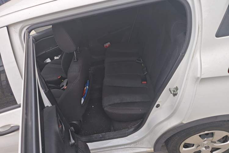 Used Baojun 310 2020 1.2L Manual Value Edition Interior 4