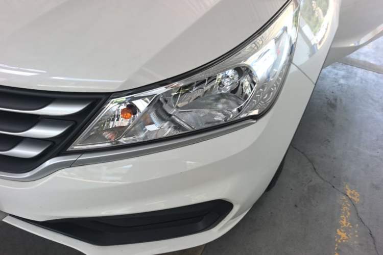 Used Baojun 310 2020 1.2L Manual Comfort Edition Left Front Headlight