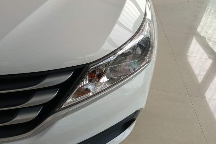 Used Baojun 310 2020 1.2L Manual Comfort Edition Left Front Headlight