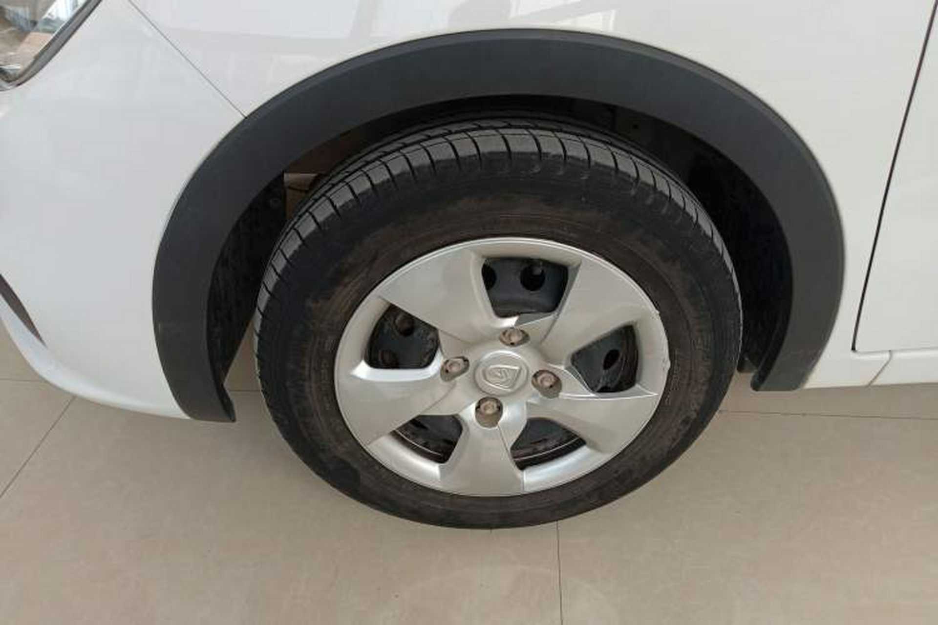 Used Baojun 310 2020 1.2L Manual Comfort Edition Left Front Wheel Hub