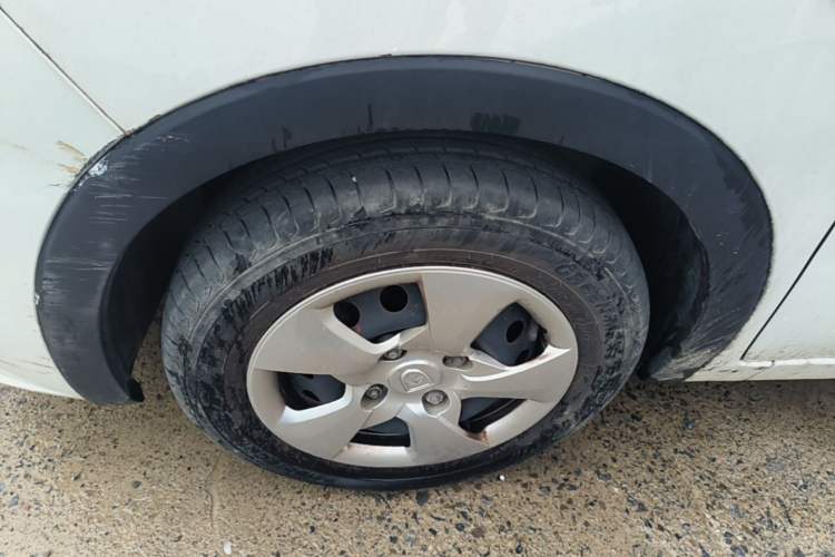 Used Baojun 310 2020 1.2L Manual Value Edition Left Front Wheel Hub