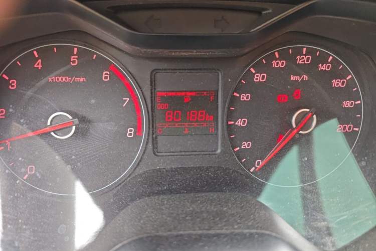 Used Baojun 310 2020 1.2L Manual Value Edition Odometer Close Up