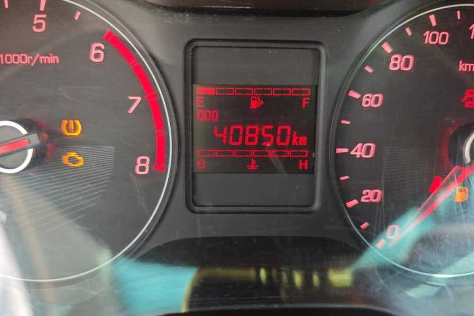 Used Baojun 310 2020 1.2L Manual Comfort Edition Odometer Close Up