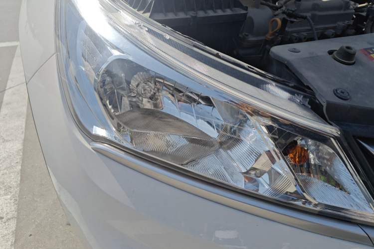 Used Baojun 310 2020 1.2L Manual Comfort Edition Right Front Headlight