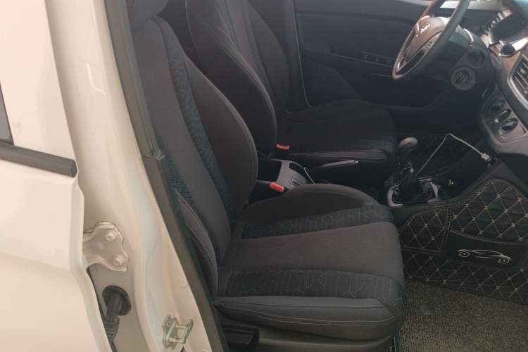Used Baojun 310 2020 1.2L Manual Comfort Edition Right Front Seat