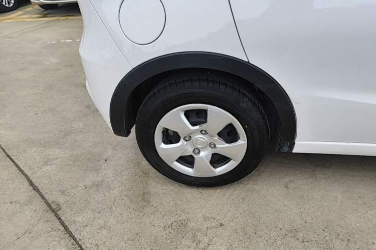 Used Baojun 310 2020 1.2L Manual Comfort Edition Right Rear Wheel Hub