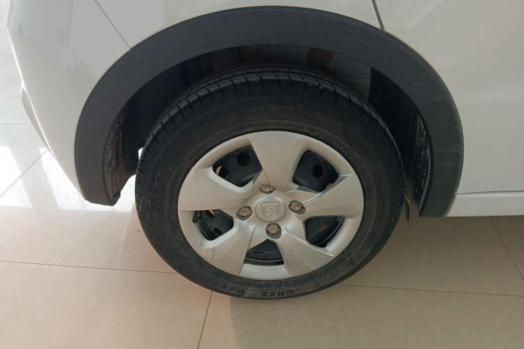 Used Baojun 310 2020 1.2L Manual Comfort Edition Right Rear Wheel Hub