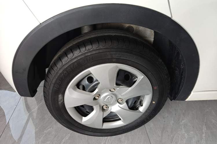 Used Baojun 310 2020 1.2L Manual Comfort Edition Right Rear Wheel Hub