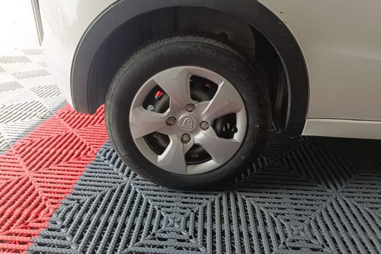 Used Baojun 310 2020 1.2L Manual Value Edition Right Rear Wheel Hub