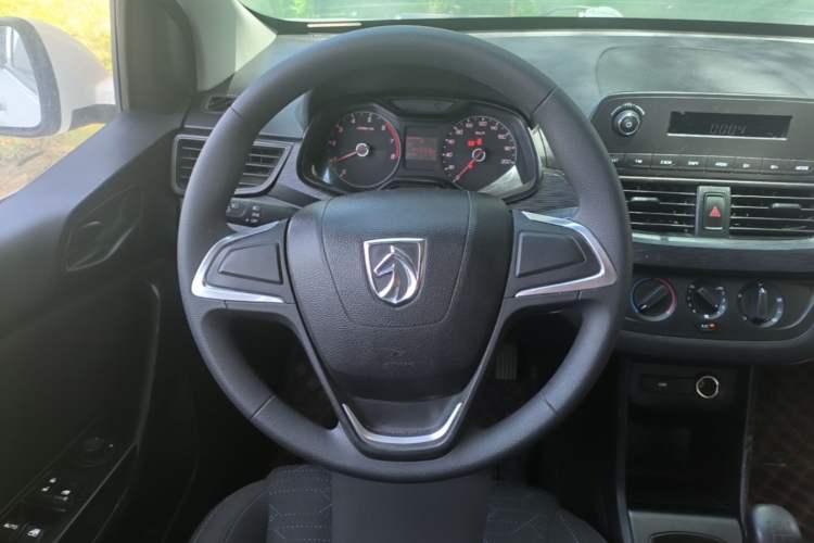 Used Baojun 310 2020 1.2L Manual Comfort Edition Steering Wheel