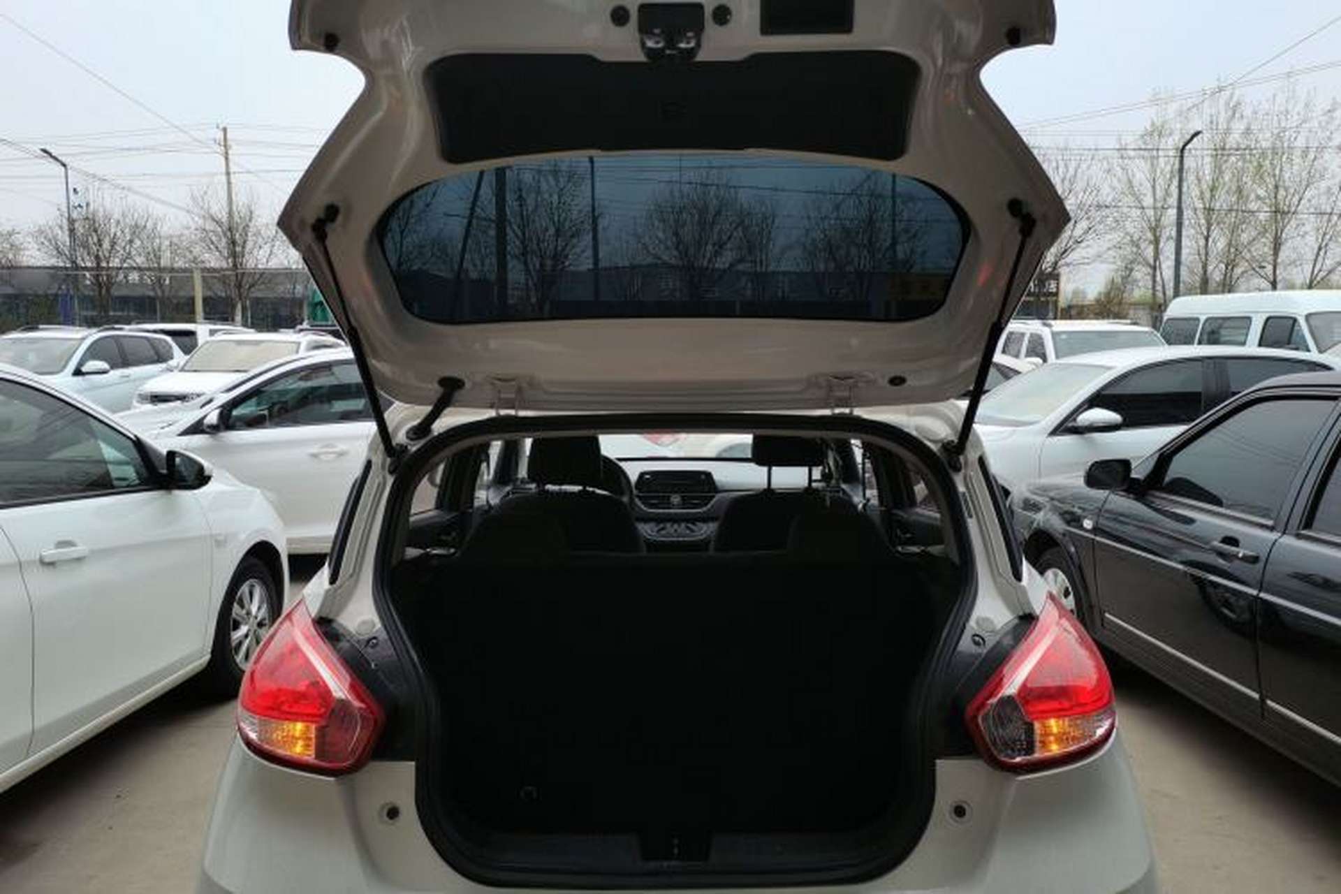 Used Baojun 310 2020 1.2L Manual Comfort Edition Trunk