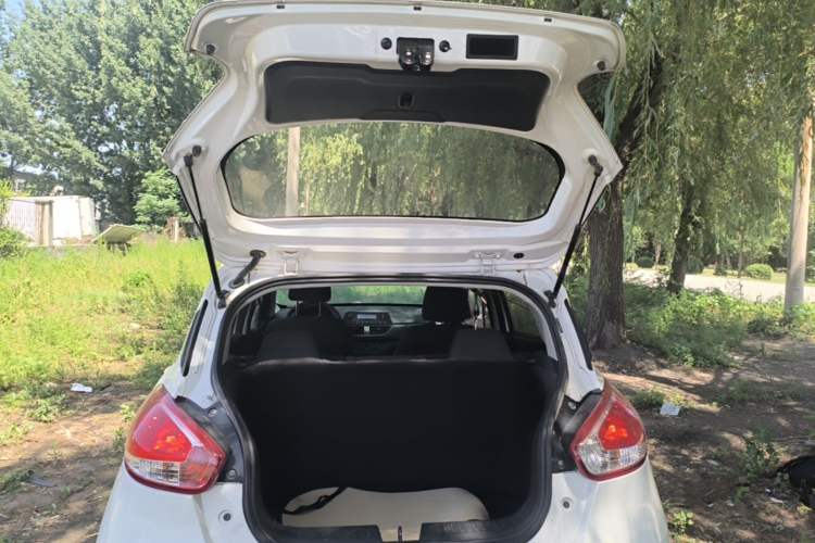 Used Baojun 310 2020 1.2L Manual Comfort Edition Trunk