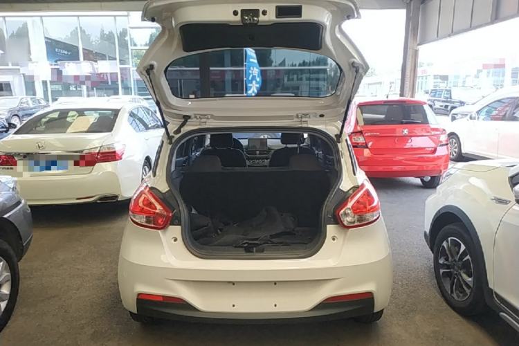 Used Baojun 310 2020 1.2L Manual Comfort Edition Trunk