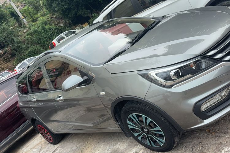 Used Baojun 310W 2017 1.5L Manual Comfort Version China V Exterior 2