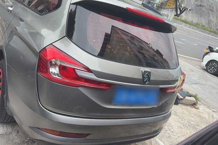 Used Baojun 310W 2017 1.5L Manual Comfort Version China V Exterior 4