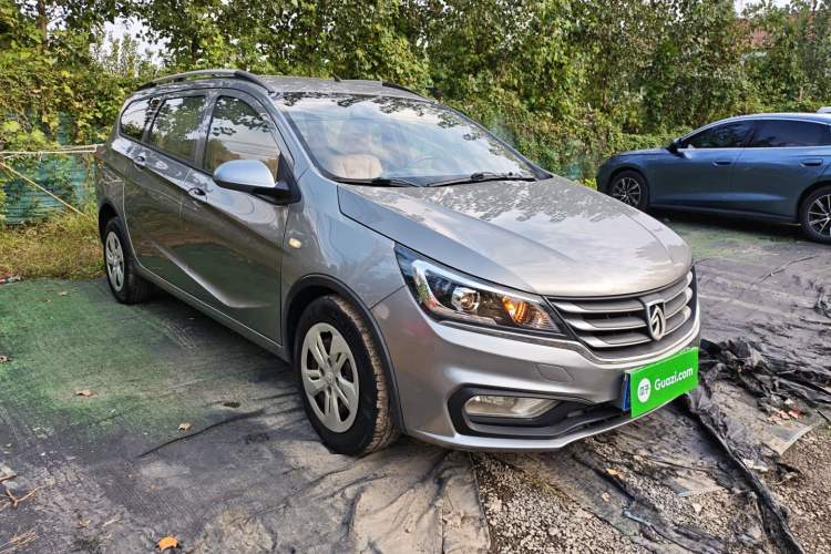 Used Baojun 310W 2017 1.5L Manual Comfort Version China V Front Right 45 Deg