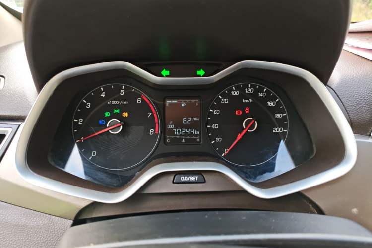 Used Baojun 310W 2017 1.5L Manual Comfort Version China V Instrument Cluster