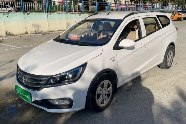 Used Baojun 310W 2017 1.5L Manual Comfort Version China VI Emission Standard