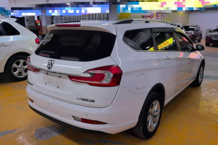Used Baojun 310W 2017 1.5L Manual Fashion Model China V Exterior 3
