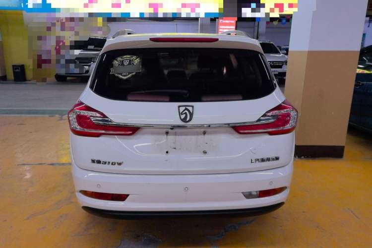 Used Baojun 310W 2017 1.5L Manual Fashion Model China V Exterior 4