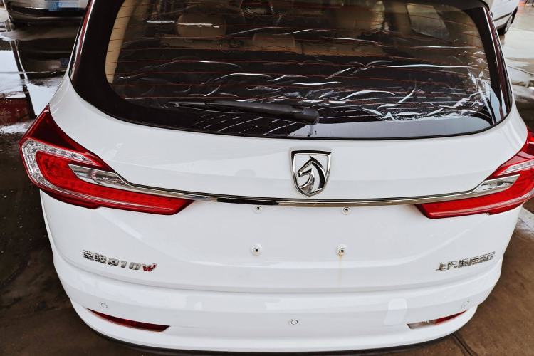 Used Baojun 310W 2017 1.5L Manual Fashion Edition China VI Exterior 8