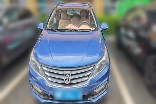 Used Baojun 310W 2017 1.5L Manual Fashion Model China V