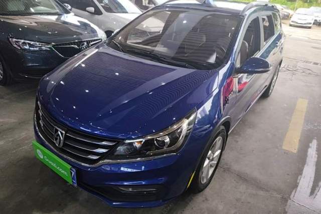 Used Baojun 310W 2017 1.5L Manual Fashion Model China V