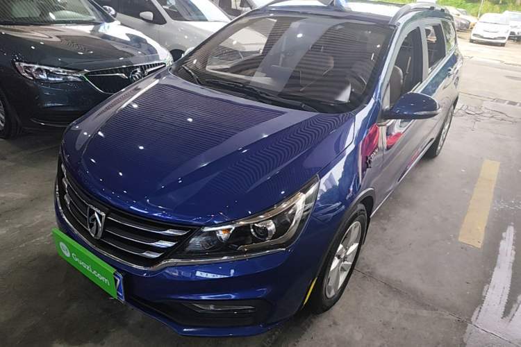 Used Baojun 310W 2017 1.5L Manual Fashion Model China V Guazi used car, China used car export, Used car for sale, Used Baojun cars, Cheapest cars for sale