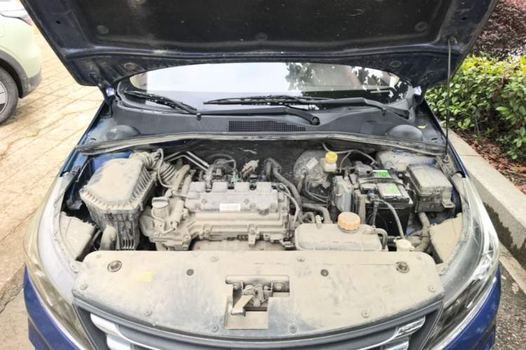 Used Baojun 310W 2017 1.5L Manual Comfort Version China V Engine Bay
